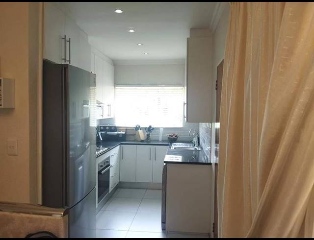 3 BEDROOM HOUSE FOR SALE IN STRUBENSVALLEI